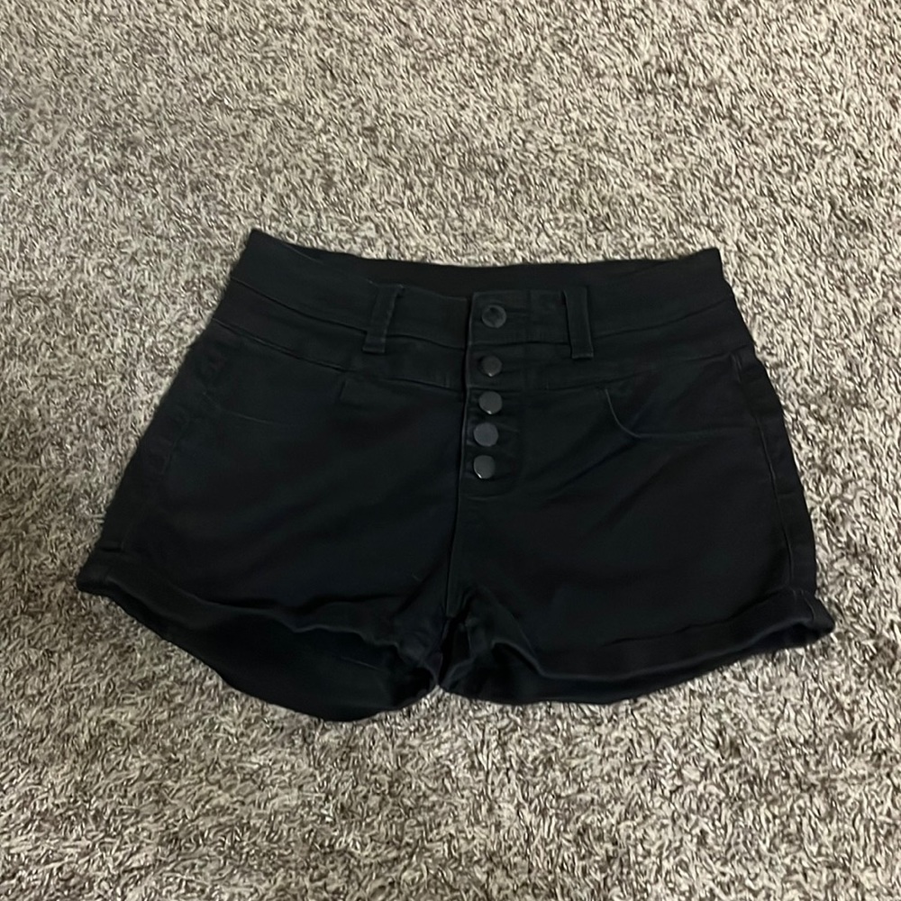 Black high waisted button up high waisted shorts